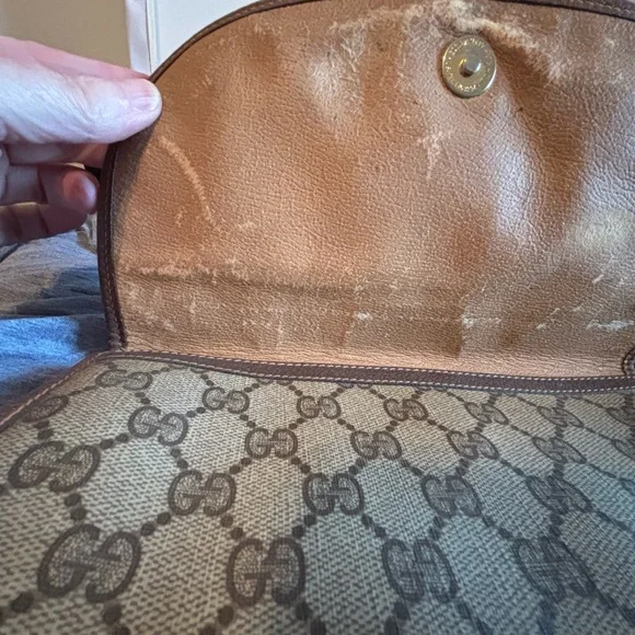 Authentic Vintage Gucci Sherry Line GG Supreme Clutch - Crossbody Chain Included - Picture 6 of 15